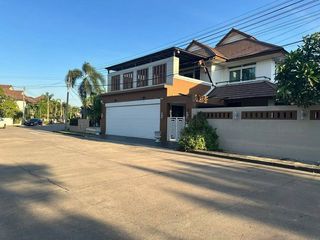 For rent 4 bed house in Si Racha, Chonburi