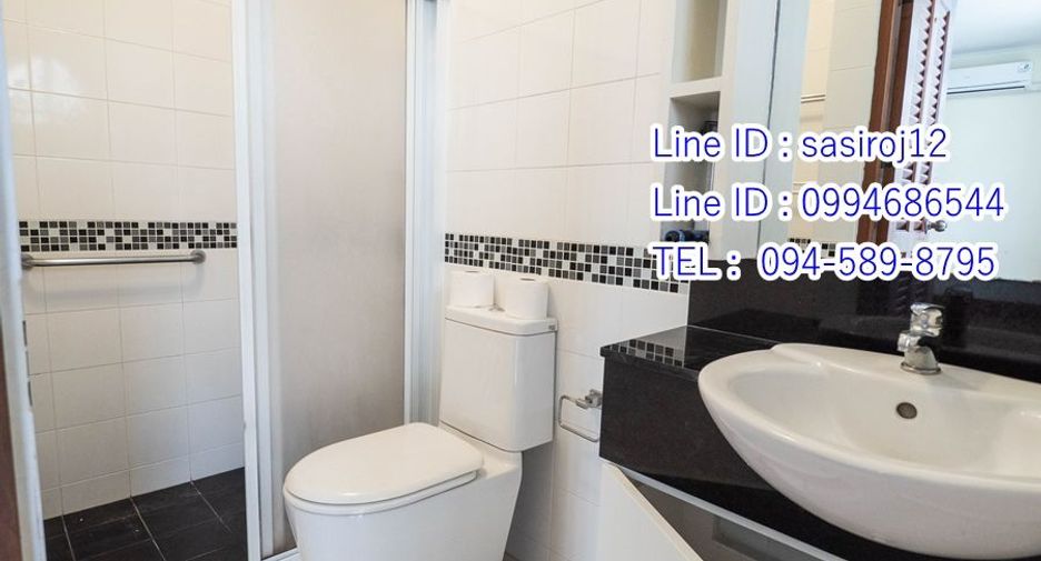 Reihenhaus zur Miete mit 5 Zimmer in Watthana, Bangkok