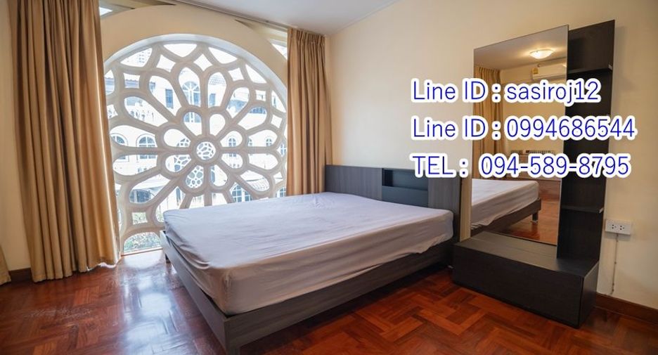 Reihenhaus zur Miete mit 5 Zimmer in Watthana, Bangkok
