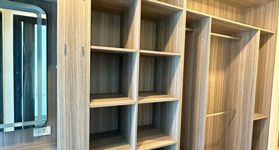 For sale 1 bed condo in Khan Na Yao, Bangkok