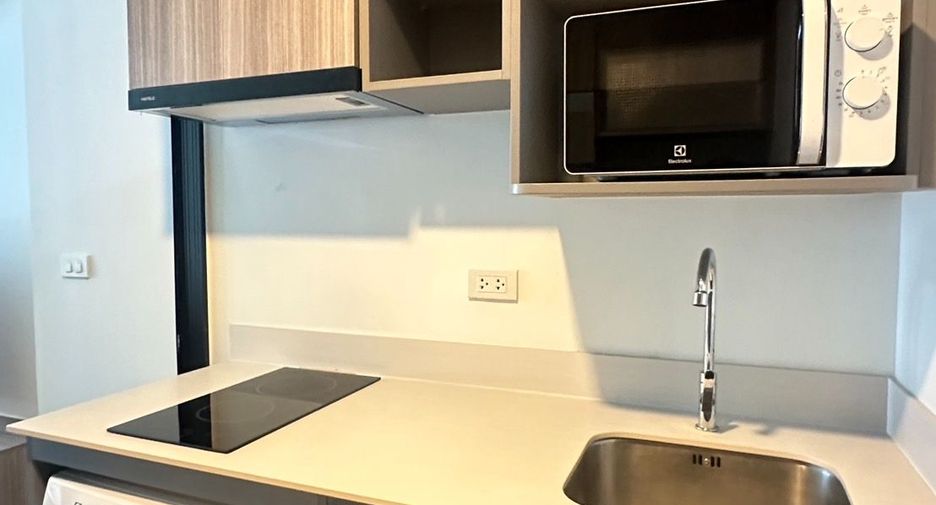 For sale 1 bed condo in Khan Na Yao, Bangkok