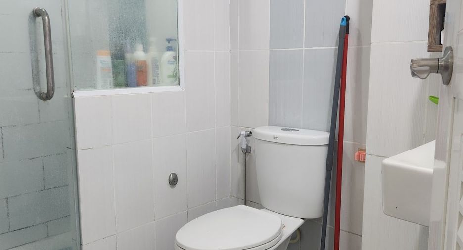 For sale 1 bed condo in Bang Khen, Bangkok