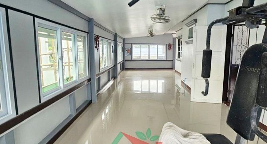 Casa adosada en venta de 4 habitaciones en Nong Khaem, Bangkok
