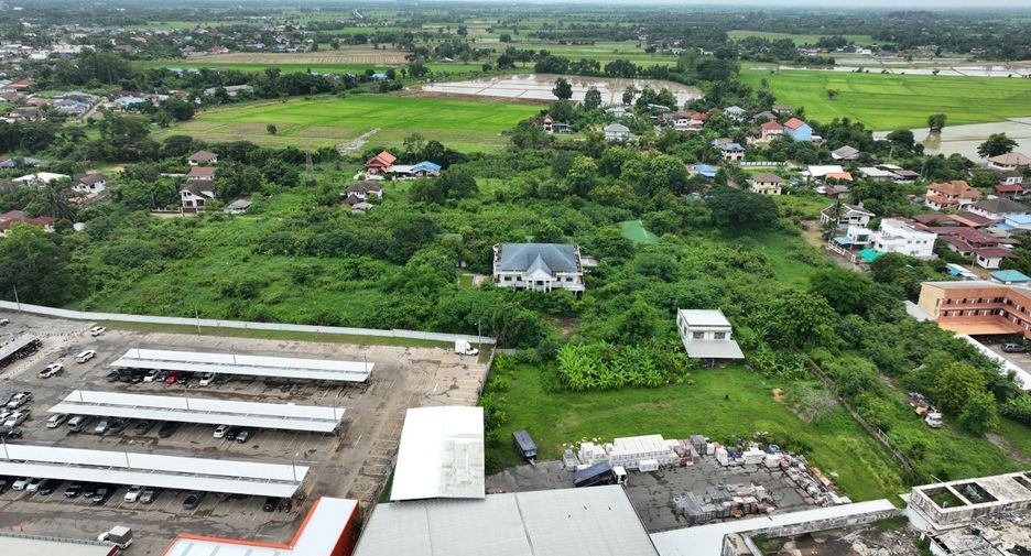 出售 酒店 在 Mueang Uttaradit, Uttaradit