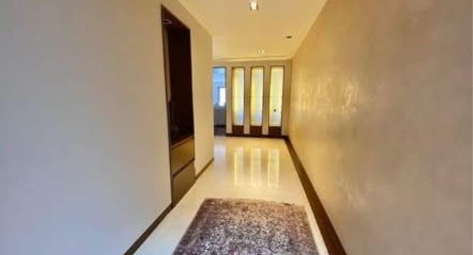 Wohnung zur Miete und zum Kauf mit 3 Zimmer in Watthana, Bangkok