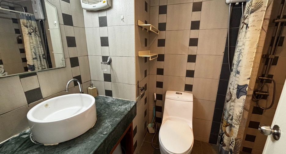 For sale 2 bedrooms condo in Mueang Rayong, Rayong