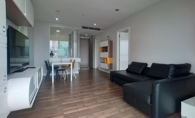 Condo en venta de 2 habitaciones en Phra Khanong, Bangkok
