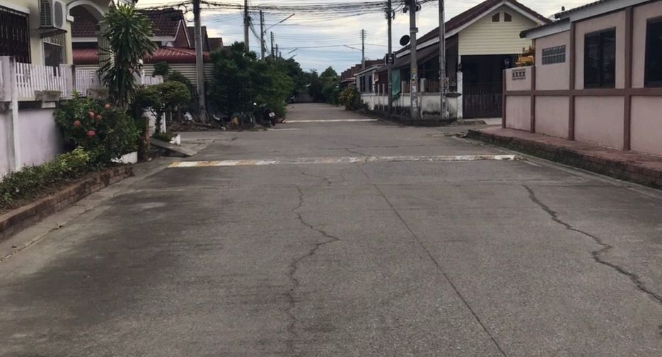Terreno en venta en Si Racha, Chonburi