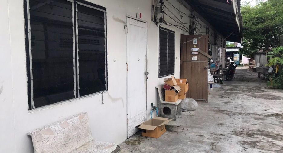 Terreno en venta en Si Racha, Chonburi