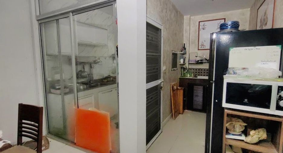 For sale 3 bedrooms house in Mueang Chachoengsao, Chachoengsao