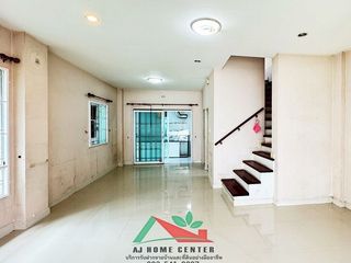 For sale 3 bed townhouse in Pak Kret, Nonthaburi