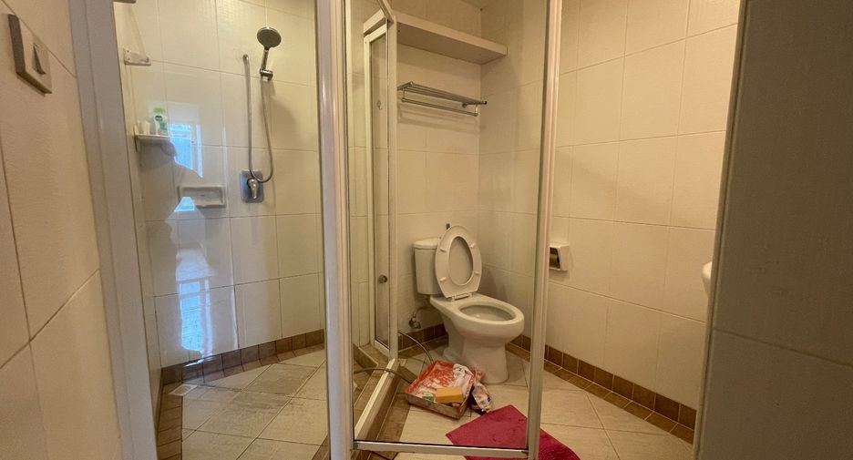 For sale 2 bedrooms condo in Yan Nawa, Bangkok