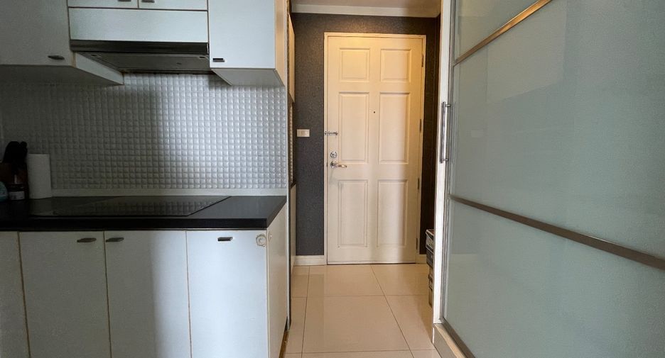 For sale 2 bedrooms condo in Yan Nawa, Bangkok
