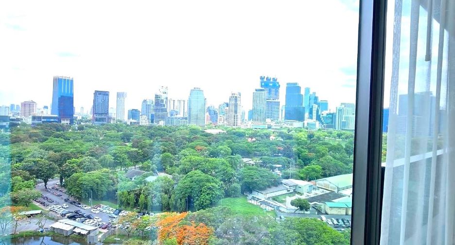 For rent and for sale 2 bedrooms condo in Pathum Wan, Bangkok