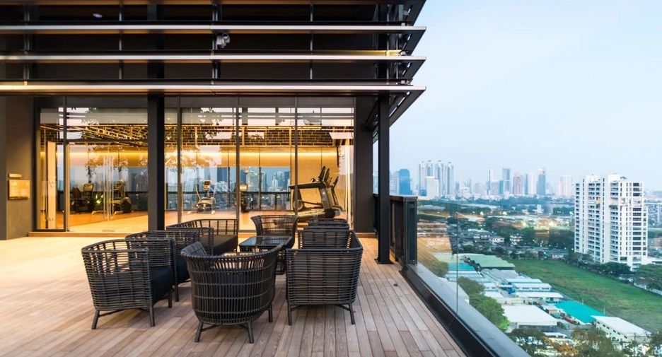 For rent and for sale 2 bedrooms condo in Pathum Wan, Bangkok