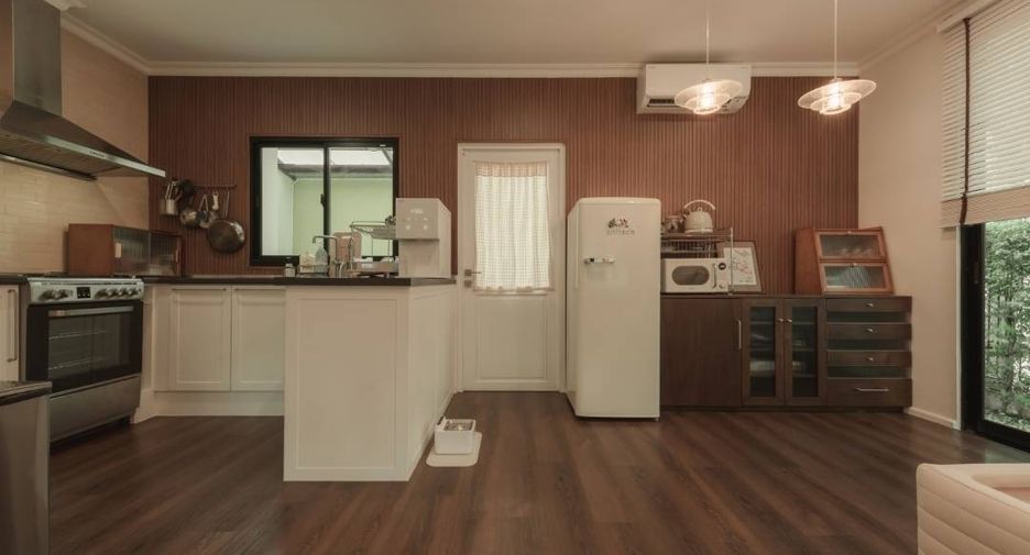 For sale 3 bedrooms townhouse in Bang Phli, Samut Prakan