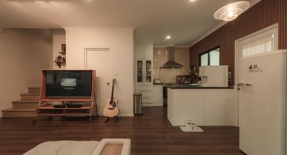 For sale 3 bedrooms townhouse in Bang Phli, Samut Prakan