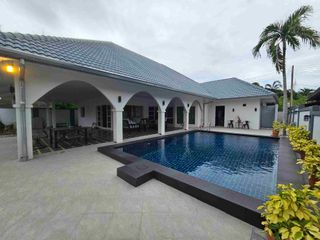 À vendre et à louer 3 chambres maison à Bang Lamung, Chonburi