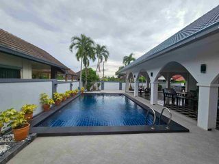 À vendre et à louer 3 chambres maison à Bang Lamung, Chonburi