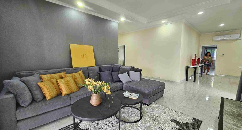 For rent and for sale 3 bedrooms house in Bang Lamung, Chonburi