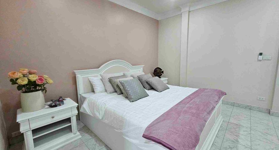 For rent and for sale 3 bedrooms house in Bang Lamung, Chonburi