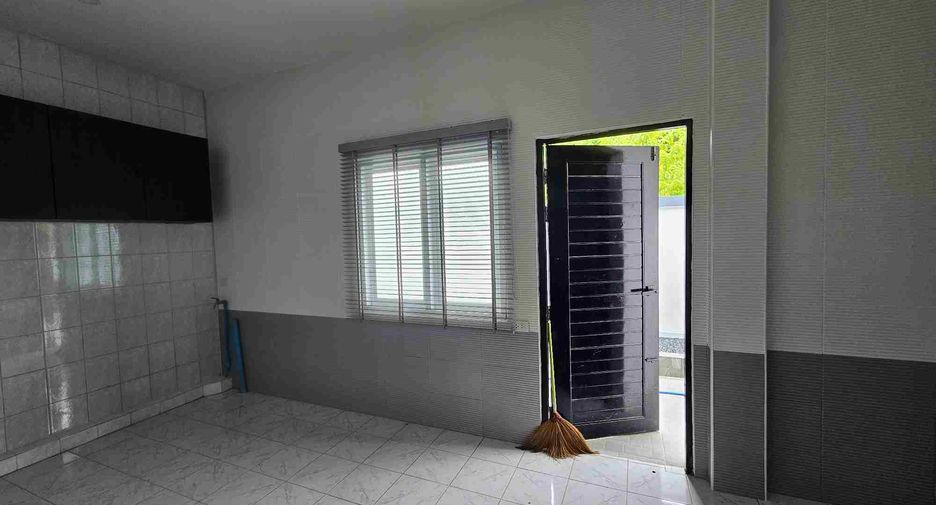 For rent and for sale 3 bedrooms house in Bang Lamung, Chonburi