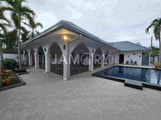 For rent 3 Beds house in Bang Lamung, Chonburi