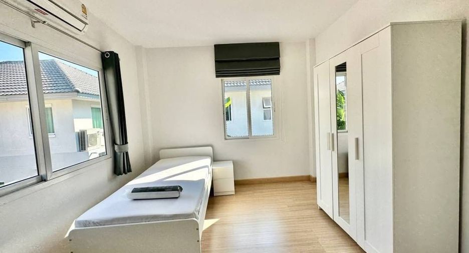 For rent 3 bedrooms house in Si Racha, Chonburi