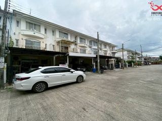 For sale 4 bed townhouse in Bueng Kum, Bangkok