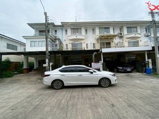 For sale 4 bed townhouse in Bueng Kum, Bangkok