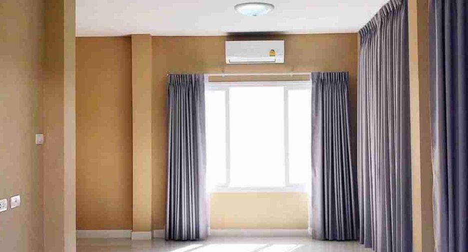 Haus zum Kauf mit 3 Zimmer in Mueang Nonthaburi, Nonthaburi