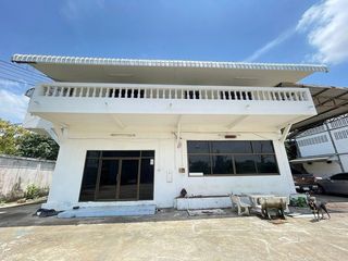For rent 4 bed warehouse in Mueang Nonthaburi, Nonthaburi