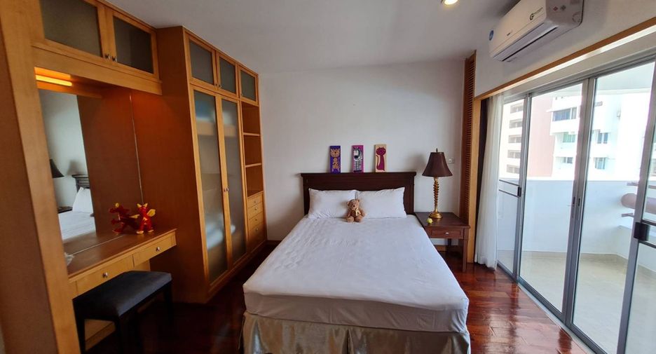 Apartment zur Miete mit 3 Zimmer in Bang Rak, Bangkok
