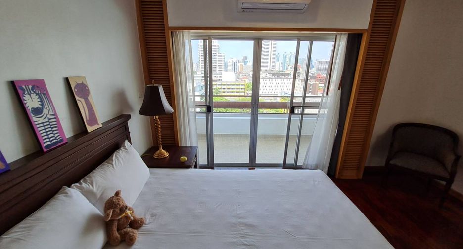 Apartment zur Miete mit 3 Zimmer in Bang Rak, Bangkok