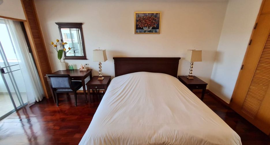 Apartment zur Miete mit 3 Zimmer in Bang Rak, Bangkok