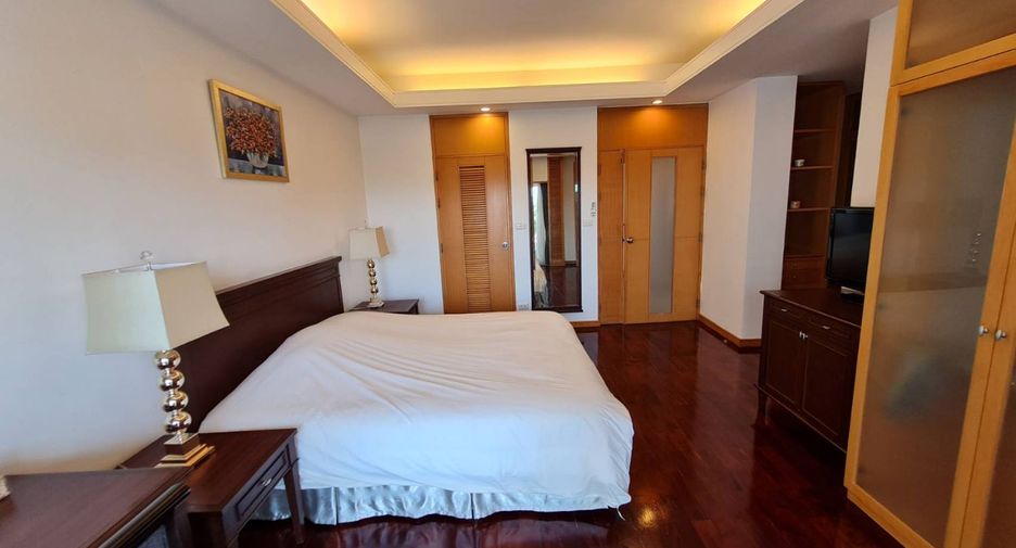Apartment zur Miete mit 3 Zimmer in Bang Rak, Bangkok