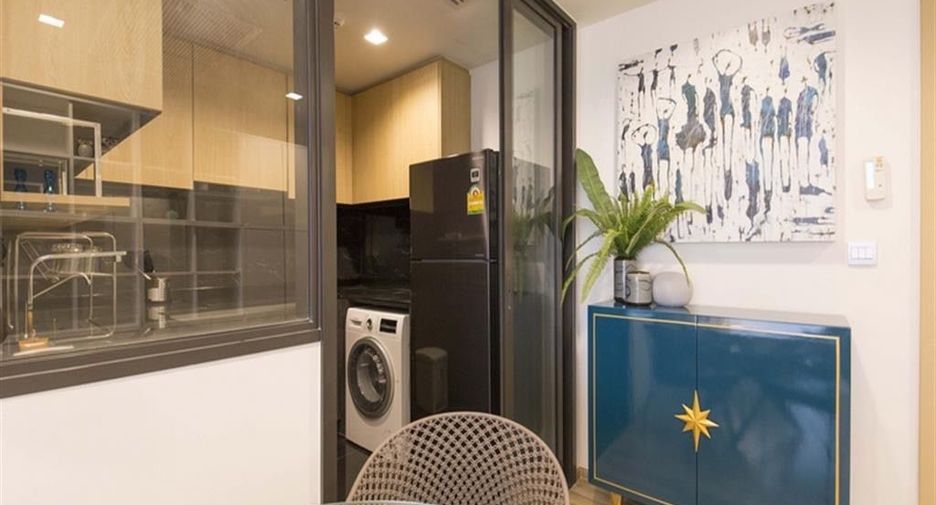For rent 3 bedrooms condo in Chatuchak, Bangkok