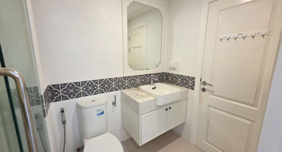 For sale 1 bed condo in Bang Lamung, Chonburi
