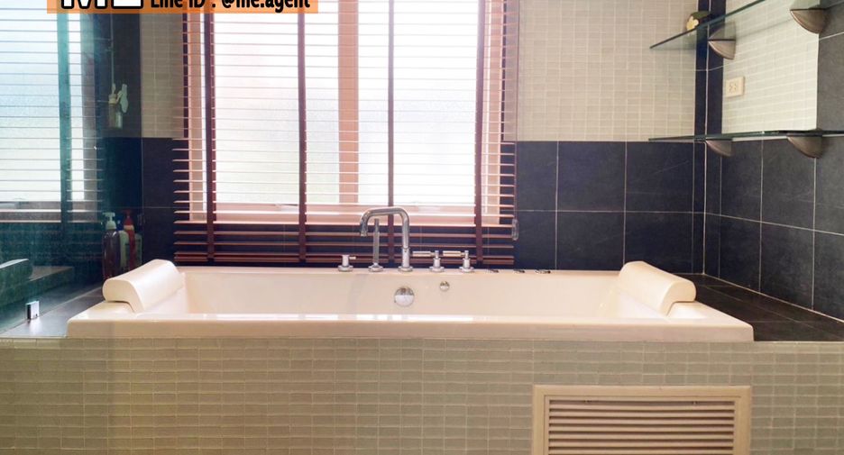 Haus zur Miete und zum Kauf mit 5 Zimmer in Suan Luang, Bangkok