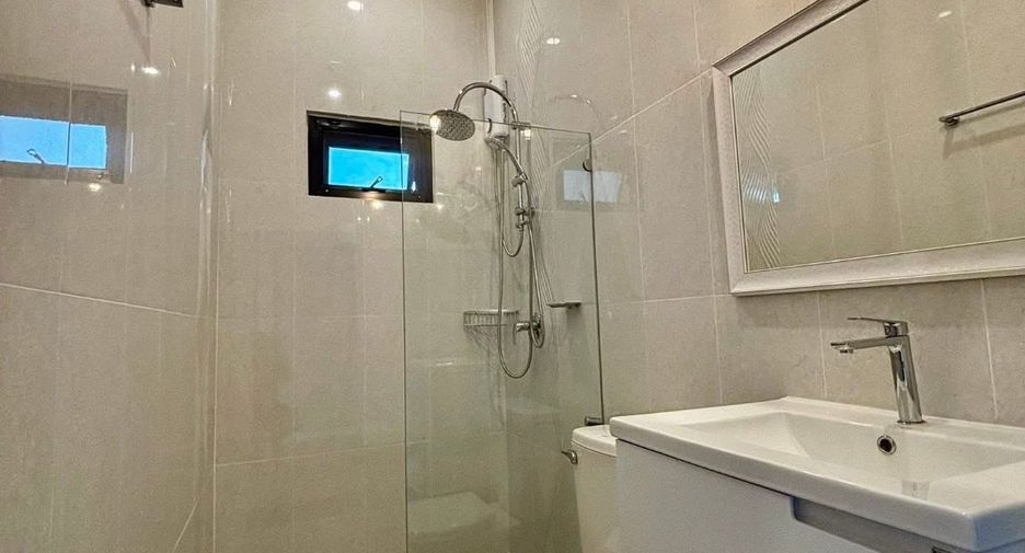 À vendre 2 chambres maison à Bang Lamung, Chonburi