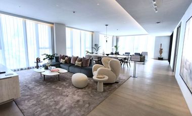 For sale 4 Beds condo in Khlong Toei, Bangkok