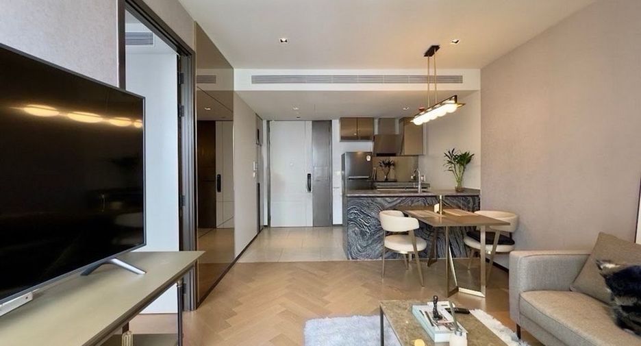 For rent and for sale 1 bed condo in Watthana, Bangkok