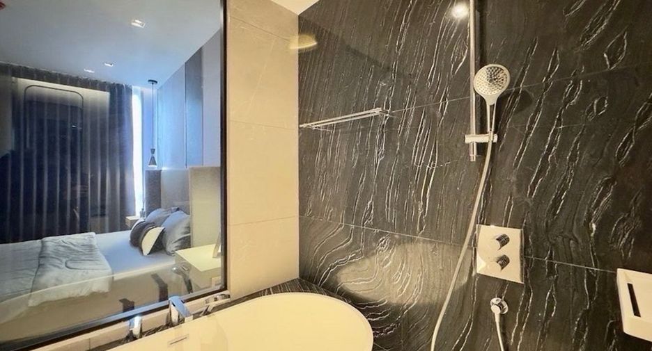 For rent and for sale 1 bed condo in Watthana, Bangkok
