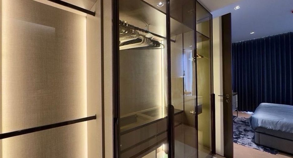 For rent and for sale 1 bed condo in Watthana, Bangkok