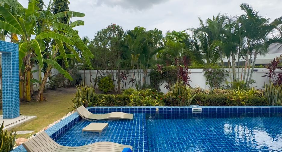 For sale 3 bedrooms villa in Hua Hin, Prachuap Khiri Khan