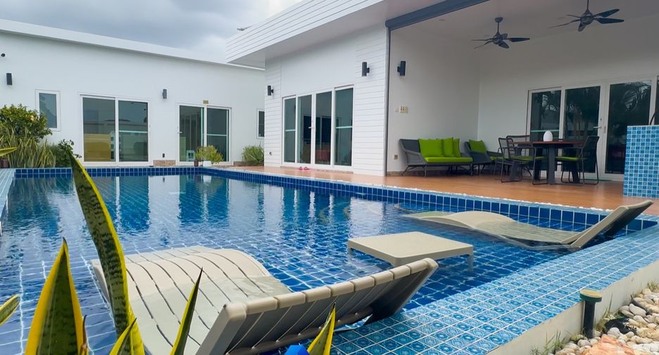 For sale 3 bedrooms villa in Hua Hin, Prachuap Khiri Khan