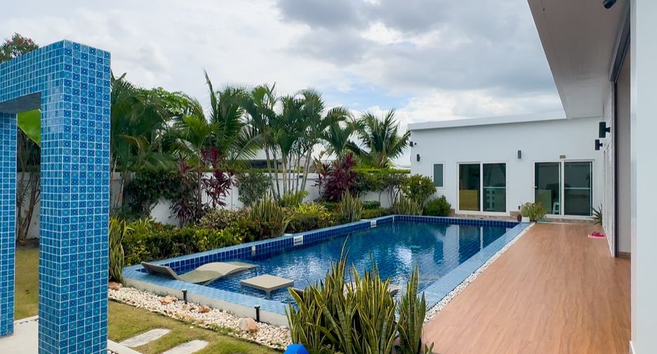 For sale 3 bedrooms villa in Hua Hin, Prachuap Khiri Khan