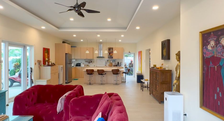 For sale 3 bedrooms villa in Hua Hin, Prachuap Khiri Khan