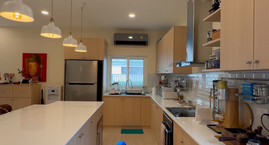 For sale 3 bedrooms villa in Hua Hin, Prachuap Khiri Khan