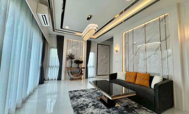 For sale and for rent 4 bed house in Bang Phli, Samut Prakan